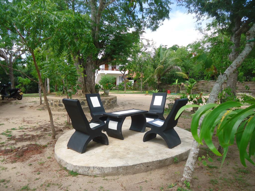 Rock Pool Residence Tangalle Exterior foto
